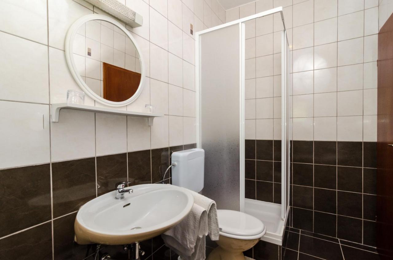 Guesthouse Moretic أوراساك المظهر الخارجي الصورة