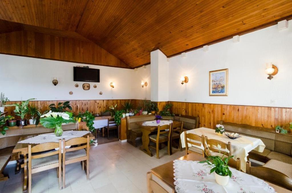 Guesthouse Moretic أوراساك الغرفة الصورة